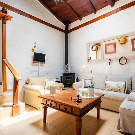 Tajona & Granero בית כפרי אדחה