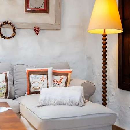 בית כפרי Tajona & Granero