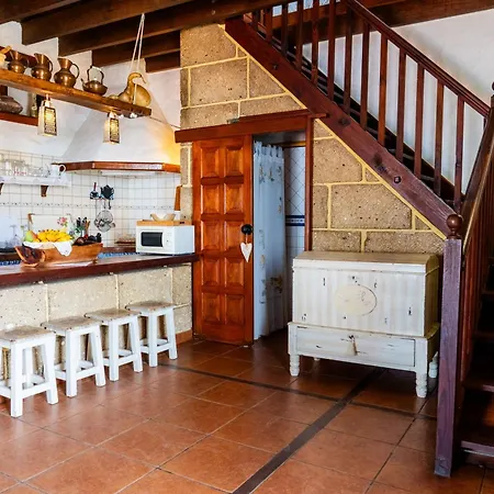 בית כפרי Tajona & Granero *